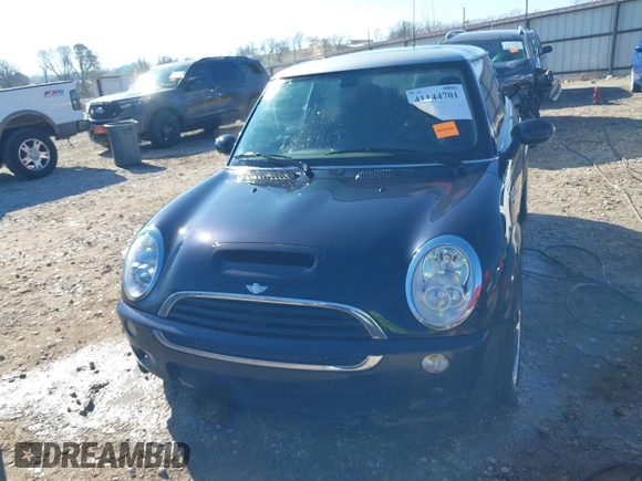 2006 MINI Hardtop S with VIN WMWRE33546TJ34712, listed as a IAAI auction lot 41144701 with 230,006 mi miles and . Bid and sale history available at DreamBid. Image 12.