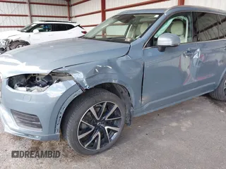 2020 Volvo XC90 Momentum with VIN YV4A221K4L1546483, listed as a IAAI auction lot 42020882 with 72,375 mi miles and . Bid and sale history available at DreamBid. Image 6.