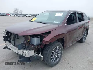 2019 Toyota Highlander SE with VIN 5TDJZRFH8KS993713, listed as a IAAI auction lot 42021246 with 122,078 mi miles and . Bid and sale history available at DreamBid. Image 2.