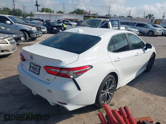 2018 Toyota Camry LE z VIN 4T1B11HK5JU623766, wystawiony jako IAAI lot #41997511 z przebiegiem 146 569 mil mil oraz . Historia ofert i sprzedaży dostępna na DreamBid. Obrazek 4.