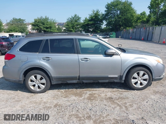 2010 Subaru Outback Limited Power Moon z VIN 4S4BRBKC8A3376829, wystawiony jako IAAI lot #42482586 z przebiegiem 161 776 mil mil oraz . Historia ofert i sprzedaży dostępna na DreamBid. Obrazek 5.