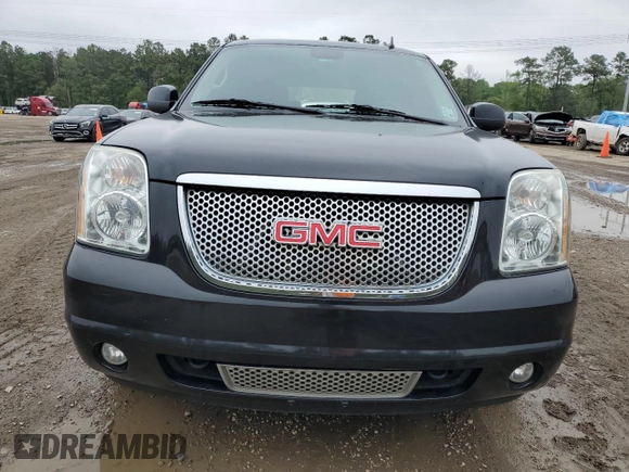 2013 GMC Yukon Denali with VIN 1GKS1EEFXDR212216, listed as a Copart auction lot 51215745 with 180,669 mi miles and Salvage Title. Bid and sale history available at carsss.com. Image 5.