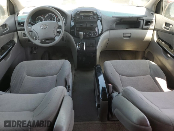 2004 Toyota Sienna CE with VIN 5TDZA23C24S045742, listed as a Copart auction lot 56206625 with 239,601 mi miles and Clean Title. Bid and sale history available at DreamBid. Image 8.