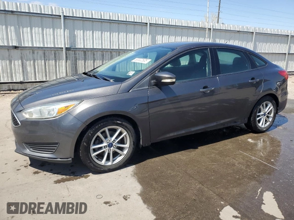 2015 Ford Focus SE with VIN 1FADP3F23FL317131, listed as a Copart auction lot 53302505 with 105,740 mi miles and Clean Title. Bid and sale history available at carsss.com. Image 1.