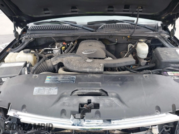 2005 Chevrolet Tahoe LS with VIN 1GNEK13TX5J179510, listed as a IAAI auction lot 41833007 with 192,402 mi miles. Bid and sale history available at carsss.com. Image 10.