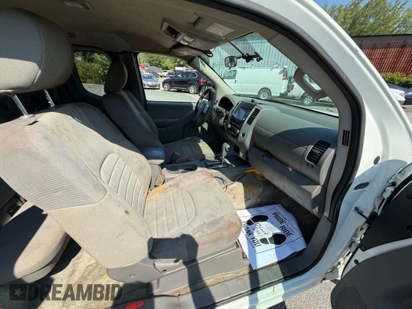 2017 Nissan Frontier S with VIN 1N6BD0CT3HN75617, listed as a Copart auction lot 67042635 with 132,962 mi miles and Clean title. Bid and sale history available at DreamBid. Image 5.