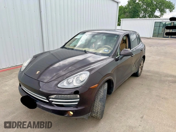 2014 Porsche Cayenne with VIN WP1AA2A25ELA97360, listed as a Copart auction lot 59060675 with 181,114 mi miles and Clean title. Bid and sale history available at DreamBid. Image 2.
