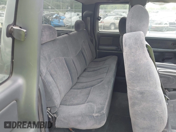 2001 Chevrolet Silverado 1500 LS with VIN 1GCEK19V21Z229300, listed as a IAAI auction lot 42180841 with 282,099 mi miles. Bid and sale history available at carsss.com. Image 8.