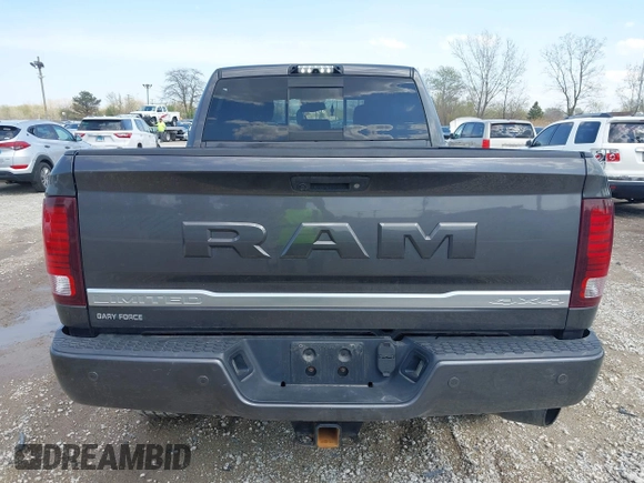 2018 Ram 2500 Limited z VIN 3C6UR5GL6JG213351, wystawiony jako IAAI lot #42109411 z przebiegiem 163 456 mil mil oraz . Historia ofert i sprzedaży dostępna na DreamBid. Obrazek 17.