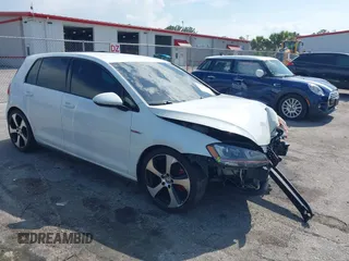 2015 Volkswagen GTI S z VIN 3VW5T7AU3FM019247, wystawiony jako IAAI lot #42374418 z przebiegiem 138 436 mil mil oraz . Historia ofert i sprzedaży dostępna na DreamBid. Obrazek 1.