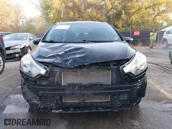 2014 Kia Forte EX with VIN KNAFX4A8XE5121630, listed as a IAAI auction lot 40517819 with 144,087 mi miles. Bid and sale history available at carsss.com. Image 12.
