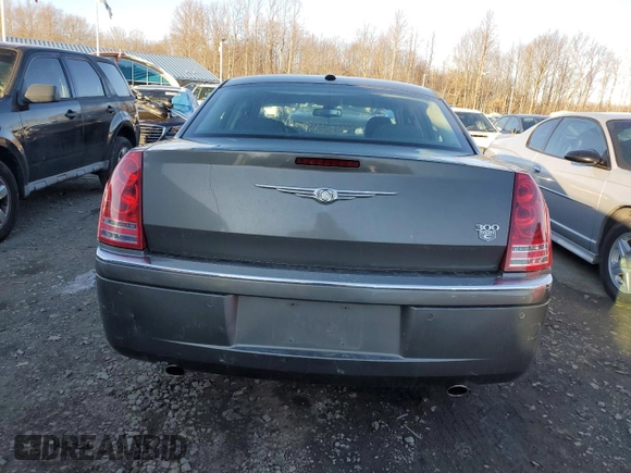 2009 Chrysler 300 with VIN 2C3LA63T09H545714, listed as a Copart auction lot 41798105 with 253,066 mi miles and Clean Title. Bid and sale history available at carsss.com. Image 6.