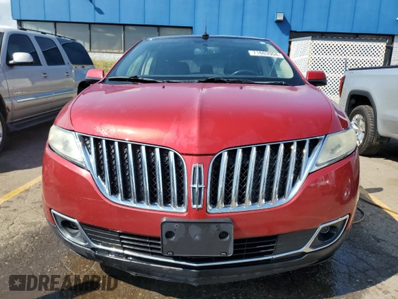 2011 Lincoln MKX z VIN 2LMDJ8JK8BBJ20739, wystawiony jako Copart lot #71603904 z przebiegiem 125 472 mil mil oraz Czysty tytuł • Clean title. Historia ofert i sprzedaży dostępna na DreamBid. Obrazek 5.