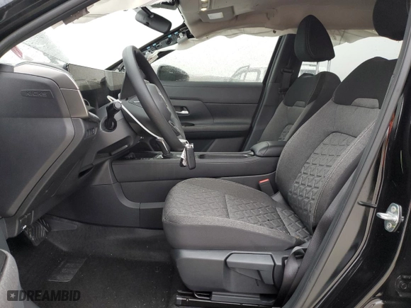2025 Nissan Kicks SV with VIN 3N8AP6CA2SL320650, listed as a Copart auction lot 42855605 with 3,204 mi miles and Salvage Title. Bid and sale history available at carsss.com. Image 7.