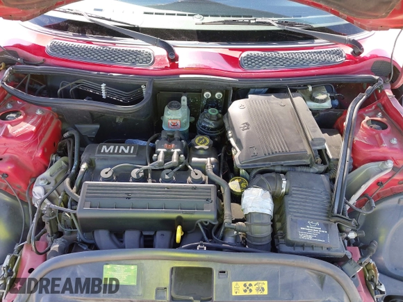 2004 MINI Hardtop with VIN WMWRC33484TC55840, listed as a IAAI auction lot 42088687 with 135,353 mi miles and . Bid and sale history available at DreamBid. Image 10.