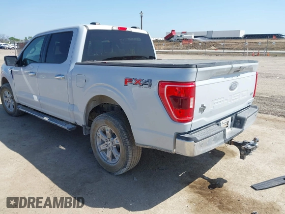2021 Ford F-150 XL z VIN 1FTFW1E86MKD90402, wystawiony jako IAAI lot #42007680 z przebiegiem 103 724 mil mil oraz . Historia ofert i sprzedaży dostępna na DreamBid. Obrazek 3.