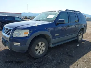 2006 Ford Explorer XLT with VIN 1FMEU73E66UB48094, listed as a IAAI auction lot 42104914 with 257,998 mi miles. Bid and sale history available at carsss.com. Image 2.