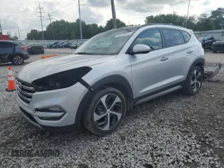 2017 Hyundai Tucson Sport z VIN KM8J3CA2XHU311917, wystawiony jako Copart lot #59177015 z przebiegiem 67 743 mil mil oraz Szkoda całkowita • Salvage title. Historia ofert i sprzedaży dostępna na DreamBid. Obrazek 1.