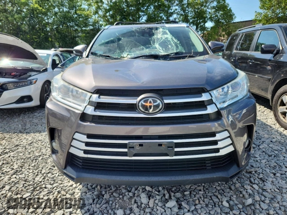 2017 Toyota Highlander XLE with VIN 5TDJZRFH7HS468912, listed as a Copart auction lot 62821955 with 79,331 mi miles and Salvage title. Bid and sale history available at DreamBid. Image 5.