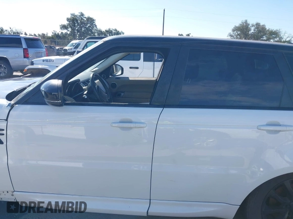 2015 Land Rover Range Rover Sport HSE with VIN SALWR2VF2FA520057, listed as a IAAI auction lot 41658926 with 1 mi miles. Bid and sale history available at carsss.com. Image 15.