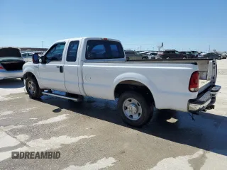 2006 Ford F-250 XL z VIN 1FTSX20596EA08170, wystawiony jako Copart lot #73577904 z przebiegiem 257 593 mil mil oraz Szkoda całkowita • Salvage title. Historia ofert i sprzedaży dostępna na DreamBid. Obrazek 2.
