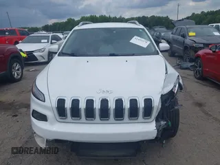 2016 Jeep Cherokee Latitude z VIN 1C4PJMCB3GW237461, wystawiony jako IAAI lot #42495278 z przebiegiem 102 417 mil mil oraz . Historia ofert i sprzedaży dostępna na DreamBid. Obrazek 13.