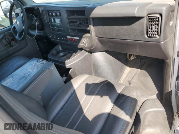 2014 Chevrolet Express Cargo Van with VIN 1GCWGFCB2E1122236, listed as a Copart auction lot 72826254 with 70,696 mi miles and Clean Title. Bid and sale history available at carsss.com. Image 8.