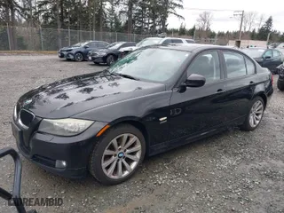 2011 BMW 3 Series 328i xDrive with VIN WBAPK5C50BA659350, listed as a IAAI auction lot 41623814 with 133,101 mi miles. Bid and sale history available at carsss.com. Image 2.
