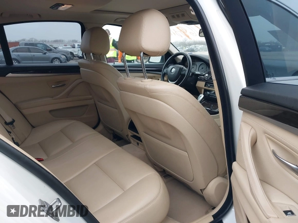 2015 BMW 5 Series 528i with VIN WBA5A5C59FD525158, listed as a IAAI auction lot 41698100 with 155,822 mi miles. Bid and sale history available at carsss.com. Image 8.