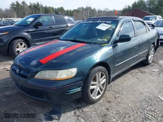 1999 Honda Accord Sdn LX with VIN 1HGCG1642XA054298, listed as a IAAI auction lot 41809605 with 194,286 mi miles. Bid and sale history available at carsss.com. Image 2.