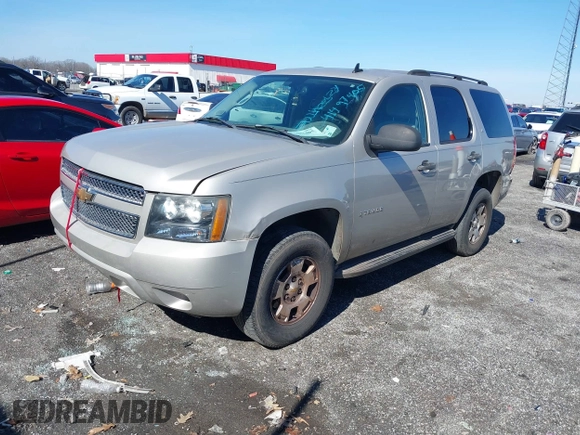 2007 Chevrolet Tahoe LTZ with VIN 1GNFC13JX7R149914, listed as a IAAI auction lot 41497405 with 264,932 mi miles and . Bid and sale history available at DreamBid. Image 2.