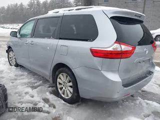 2017 Toyota Sienna XLE with VIN 5TDDZ3DC1HS162080, listed as a IAAI auction lot 41424523 with 92,288 mi miles and . Bid and sale history available at carsss.com. Image 3.
