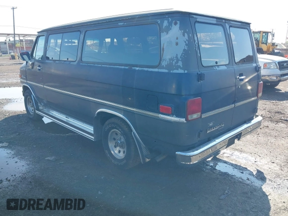 1988 Chevrolet Express Beauville with VIN 1GNEG25K7J7153739, listed as a IAAI auction lot 42216044 with 83,051 mi miles and . Bid and sale history available at DreamBid. Image 3.
