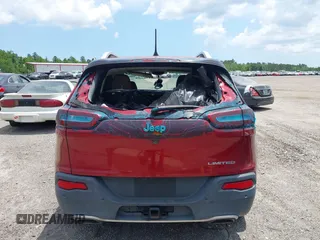 2017 Jeep Cherokee Limited with VIN 1C4PJLDSXHW653517, listed as a IAAI auction lot 42188367 with 152,441 mi miles. Bid and sale history available at carsss.com. Image 16.