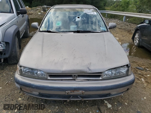 1991 Honda Accord z VIN 1HGCB7655MA125418, wystawiony jako Copart lot #42049712 z przebiegiem 241 937 mil mil oraz Nie do naprawy • Non repairable. Historia ofert i sprzedaży dostępna na DreamBid. Obrazek 5.