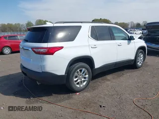 2019 Chevrolet Traverse LT Cloth with VIN 1GNERGKW5KJ258170, listed as a IAAI auction lot 41892901 with 132,490 mi miles. Bid and sale history available at carsss.com. Image 4.