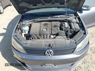 2012 Volkswagen Jetta Sedan SE w/Convenience PZEV with VIN 3VWDP7AJ4CM300149, listed as a IAAI auction lot 42116256 with 111,681 mi miles. Bid and sale history available at carsss.com. Image 10.