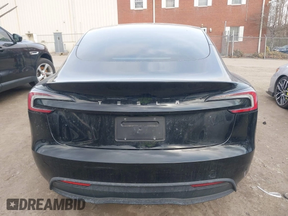 2024 Tesla Model 3 z VIN 5YJ3E1EA8RF755840, wystawiony jako IAAI lot #41677744 z przebiegiem 9 695 mil mil oraz . Historia ofert i sprzedaży dostępna na DreamBid. Obrazek 15.