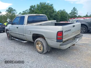 2000 Dodge 1500 with VIN 3B7HC13Z5YG160117, listed as a IAAI auction lot 42502247 with 268,184 mi miles and . Bid and sale history available at DreamBid. Image 3.