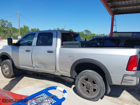 2014 Ram 2500 Tradesman with VIN 3C6UR5CJ2EG322271, listed as a IAAI auction lot 41768480 with 86,400 mi miles. Bid and sale history available at carsss.com. Image 14.