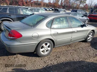 2004 Ford Taurus SE z VIN 1FAFP53U74A135287, wystawiony jako IAAI lot #40756396 z przebiegiem 141 483 mil mil oraz . Historia ofert i sprzedaży dostępna na DreamBid. Obrazek 4.