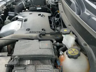 2020 Chevrolet Equinox LT z VIN 3GNAXVEX2LL134042, wystawiony jako IAAI lot #43115649 z przebiegiem 76 284 mil mil oraz . Historia ofert i sprzedaży dostępna na DreamBid. Obrazek 20.