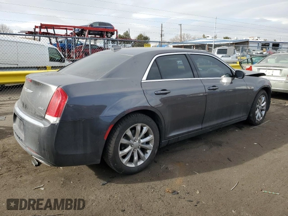 2016 Chrysler 300 Anniversary Edition with VIN 2C3CCARG0GH208612, listed as a Copart auction lot 89275815 with 111,553 mi miles and Clean Title. Bid and sale history available at DreamBid. Image 3.