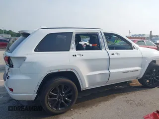 2018 Jeep Grand Cherokee Laredo with VIN 1C4RJFAGXJC121900, listed as a IAAI auction lot 42429505 with 72,351 mi miles and . Bid and sale history available at DreamBid. Image 14.