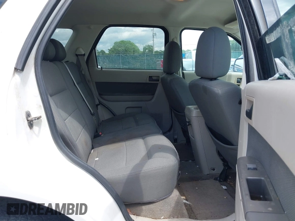 2009 Ford Escape Hybrid с VIN 1FMCU593X9KB20378, выставлен на аукционе IAAI как лот 42355245 с пробегом 173 055 миль миль и . История ставок и продаж доступна на DreamBid. Изображение 8.