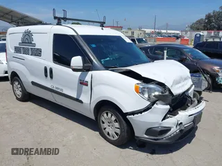 2016 Ram ProMaster City Cargo Tradesman SLT z VIN ZFBERFBT2G6C15737, wystawiony jako IAAI lot #42338419 z przebiegiem 225 980 mil mil oraz . Historia ofert i sprzedaży dostępna na DreamBid. Obrazek 1.