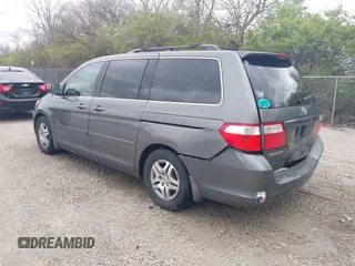 2007 Honda Odyssey EX-L with VIN 5FNRL38767B406636, listed as a IAAI auction lot 42032947 with 228,139 mi miles and . Bid and sale history available at carsss.com. Image 3.