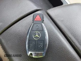 2015 Mercedes-Benz M 350 z VIN 4JGDA5HB0FA560584, wystawiony jako IAAI lot #42170582 z przebiegiem 148 674 mil mil oraz . Historia ofert i sprzedaży dostępna na DreamBid. Obrazek 11.
