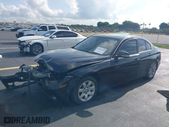 2013 BMW 3 Series 328i xDrive with VIN WBA3B3C59DJ810112, listed as a IAAI auction lot 42457122 with 117,568 mi miles and . Bid and sale history available at DreamBid. Image 2.