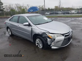 2015 Toyota Camry XLE with VIN 4T4BF1FK2FR448135, listed as a IAAI auction lot 41965092 with 67,367 mi miles. Bid and sale history available at carsss.com. Image 1.